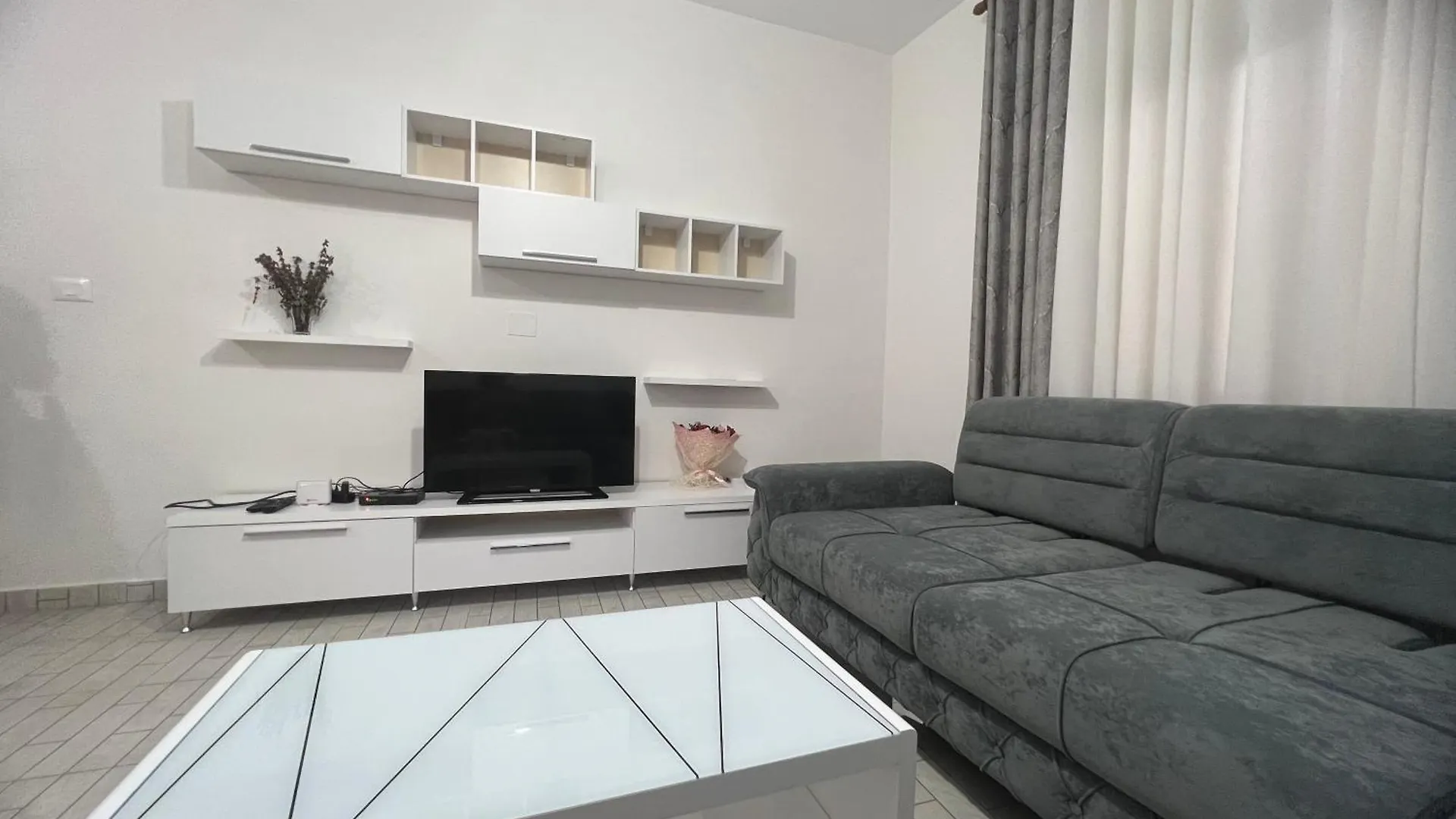 Apartment Vlore , Lungomare